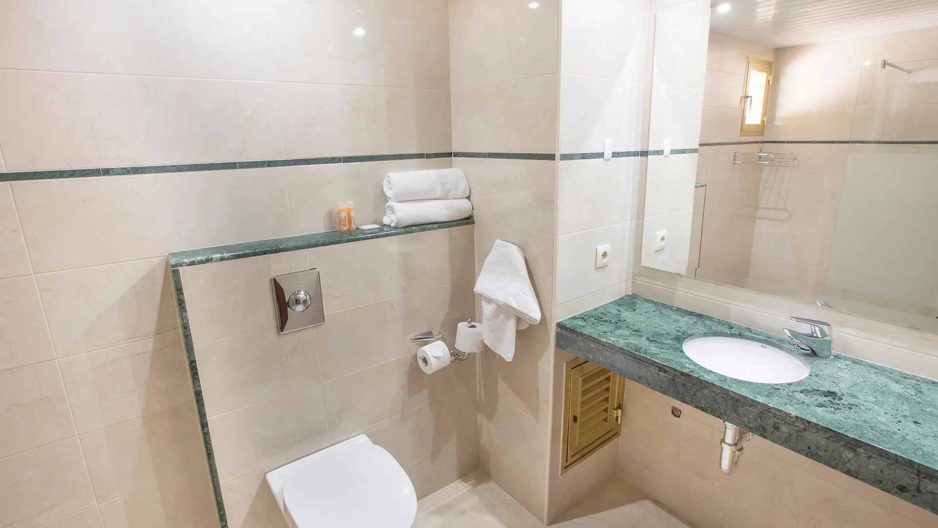 Hotel Biniamar Cala Millor   Cala Millor (Mallorca)