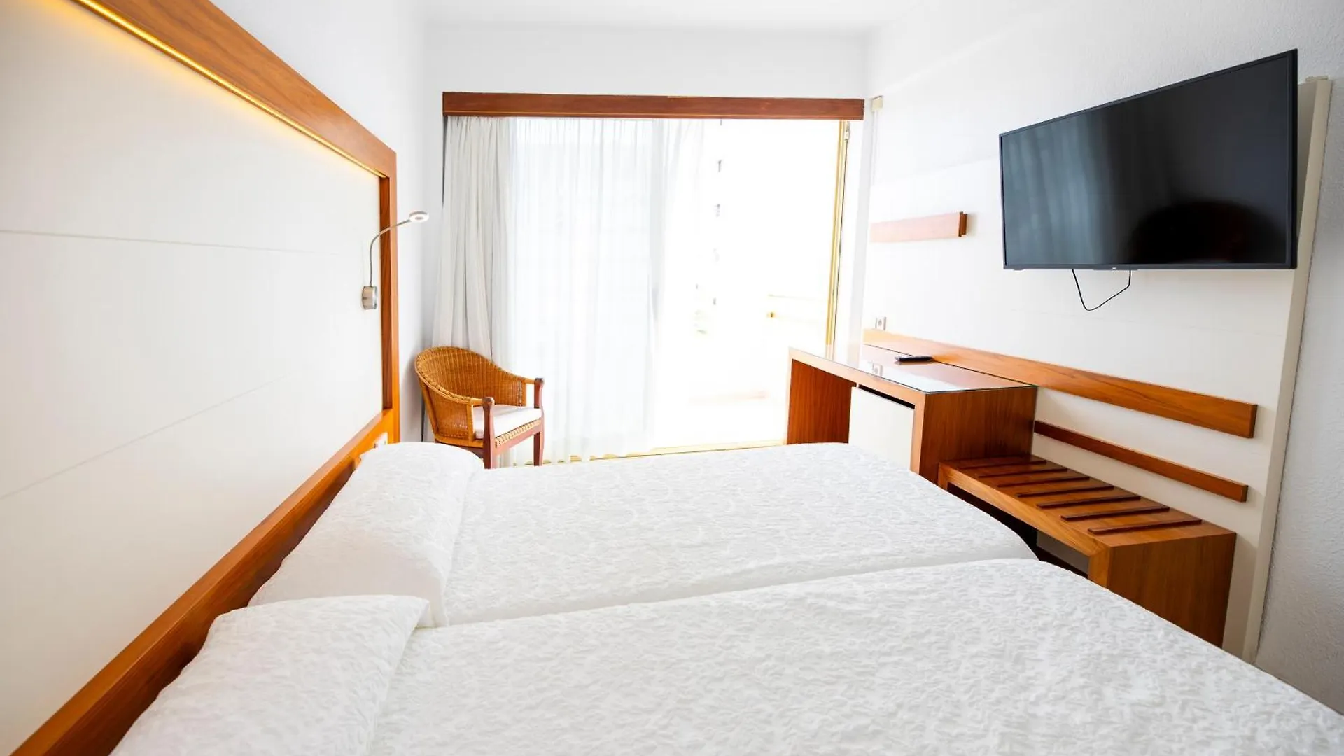 Hotel Biniamar Cala Millor  3*, Cala Millor (Mallorca) Spain